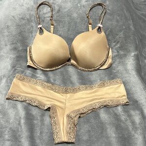 Vintage Sexy Little Things Victorias Secret Nude  Bra and Pantie Set